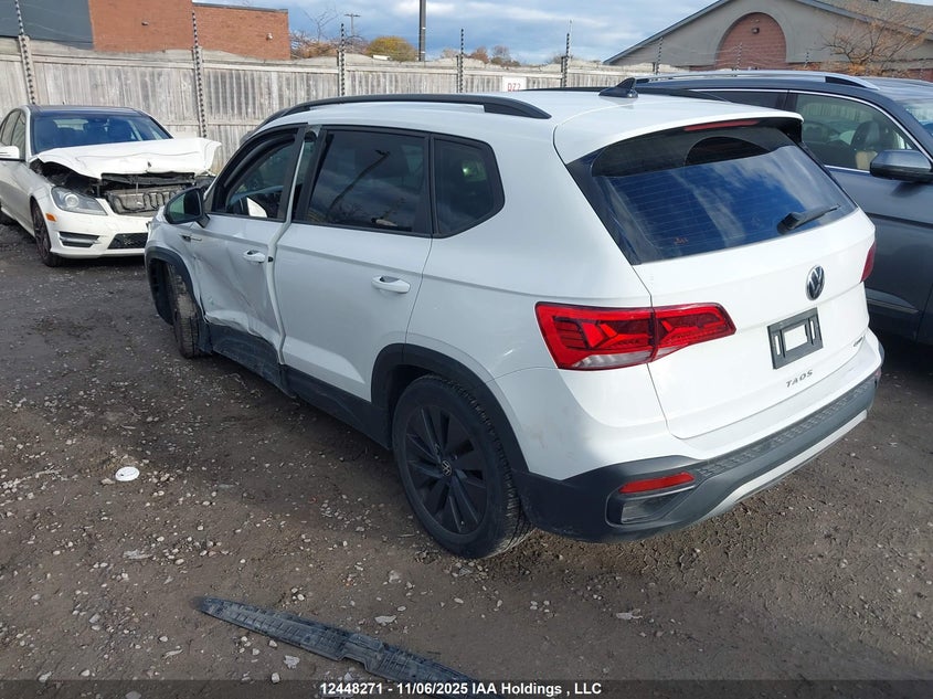 3VVAX7B28NM059018 2022 VOLKSWAGEN TAOS photo no. 3
