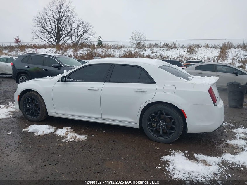2C3CCAGG9MH602690 2021 CHRYSLER 300 photo no. 14