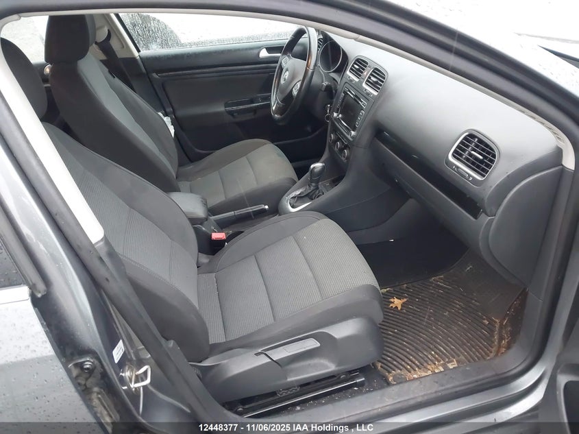 3VWPX7AJ2CM686437 2012 VOLKSWAGEN JETTA photo no. 5