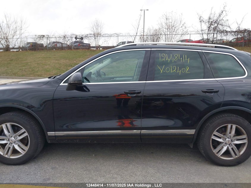 2016 Volkswagen Touareg Sport/Lux/Executive VIN: WVGEF9BPXGD012402 Lot: 12448414