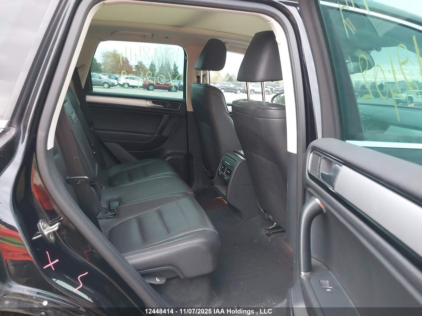 2016 Volkswagen Touareg Sport/Lux/Executive VIN: WVGEF9BPXGD012402 Lot: 12448414