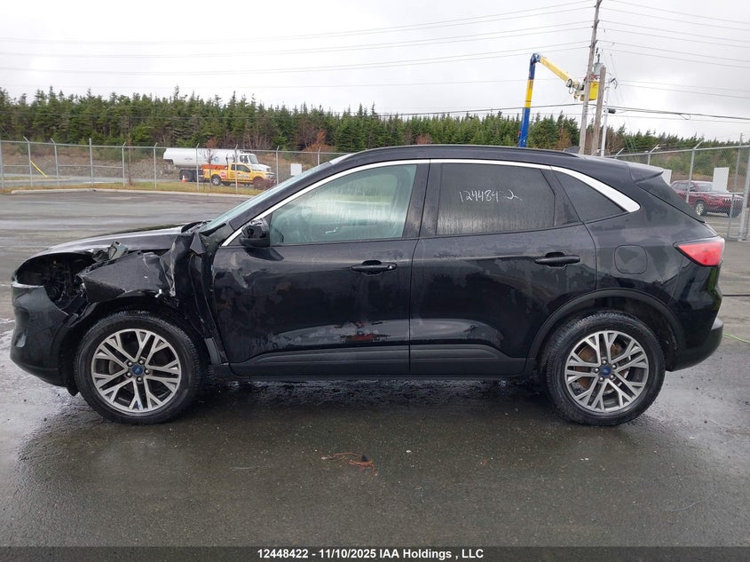 1FMCU9H66MUA72376 2021 FORD ESCAPE photo no. 15