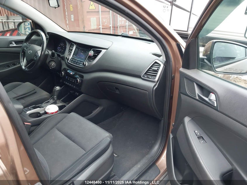 KM8J3CA46GU083107 2016 HYUNDAI TUCSON photo no. 5