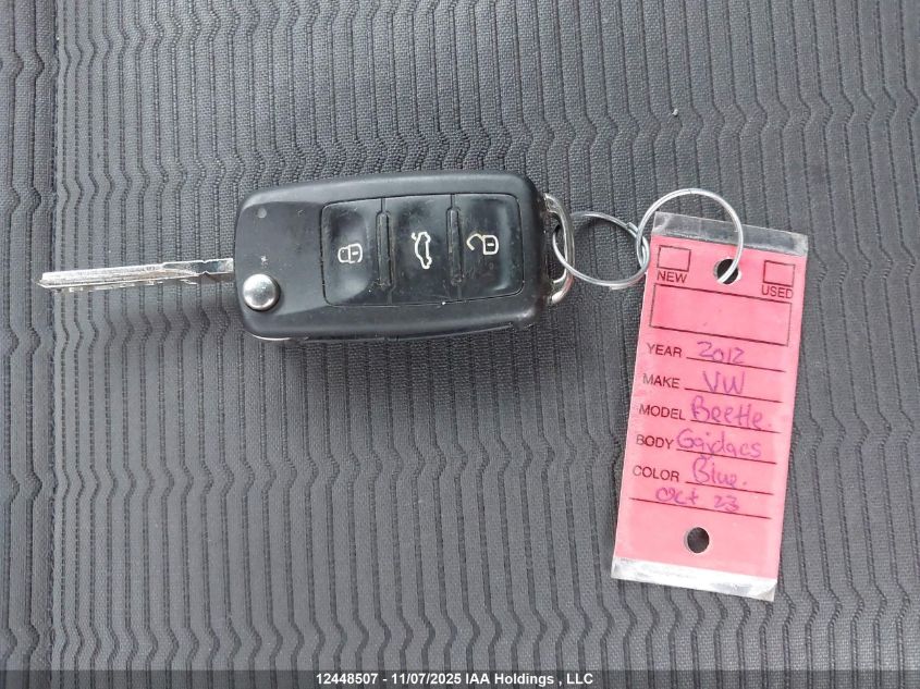 2012 Volkswagen Beetle 2.5L Comfortline/2.5L Highline/Premiere/Premiere+ VIN: 3VWJX7AT0CM626244 Lot: 12448507