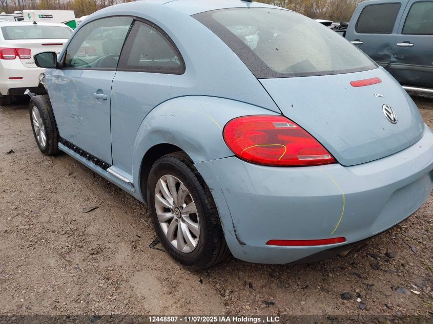 2012 Volkswagen Beetle 2.5L Comfortline/2.5L Highline/Premiere/Premiere+ VIN: 3VWJX7AT0CM626244 Lot: 12448507