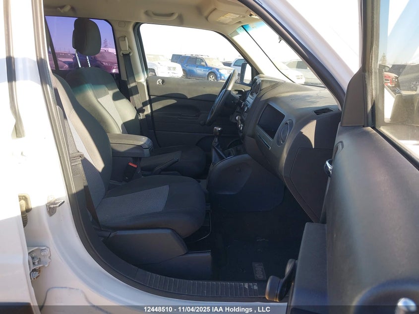 1C4NJPAB7DD207849 2013 JEEP LIBERTY (PATRIOT) photo no. 5