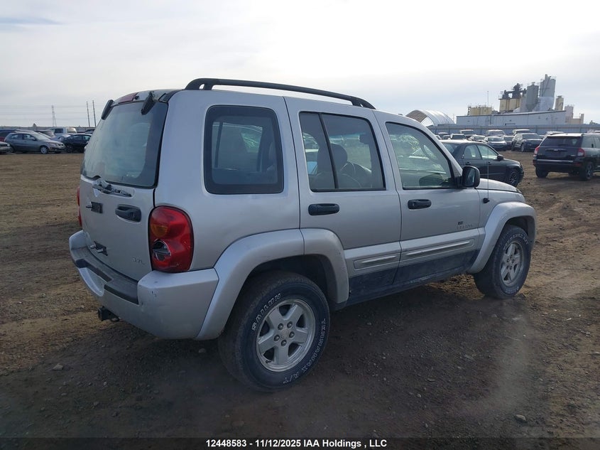 1J4GL58K02W352272 2002 JEEP LIBERTY (NORTH AMERICA) photo no. 4