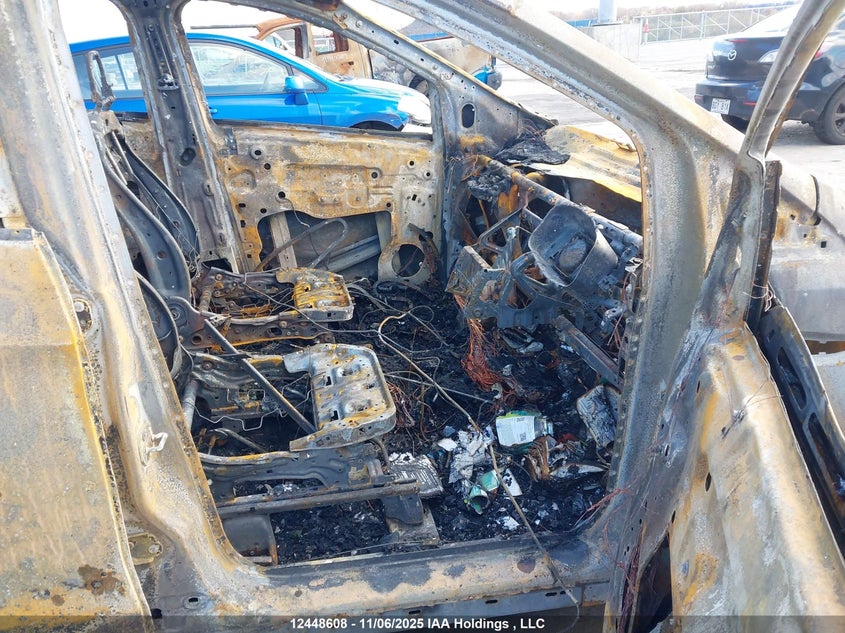1FMCU9G99HUE59148 2017 FORD ESCAPE photo no. 5