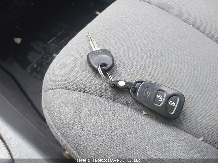 5NMSG3AB5AH401079 2010 HYUNDAI SANTA FE photo no. 11