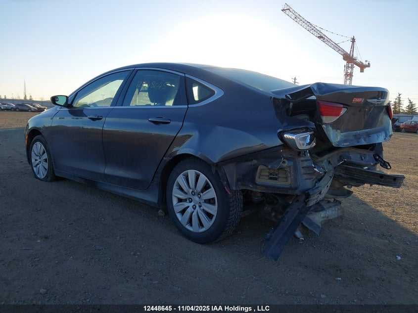 1C3CCCFBXFN601351 2015 CHRYSLER 200 photo no. 3