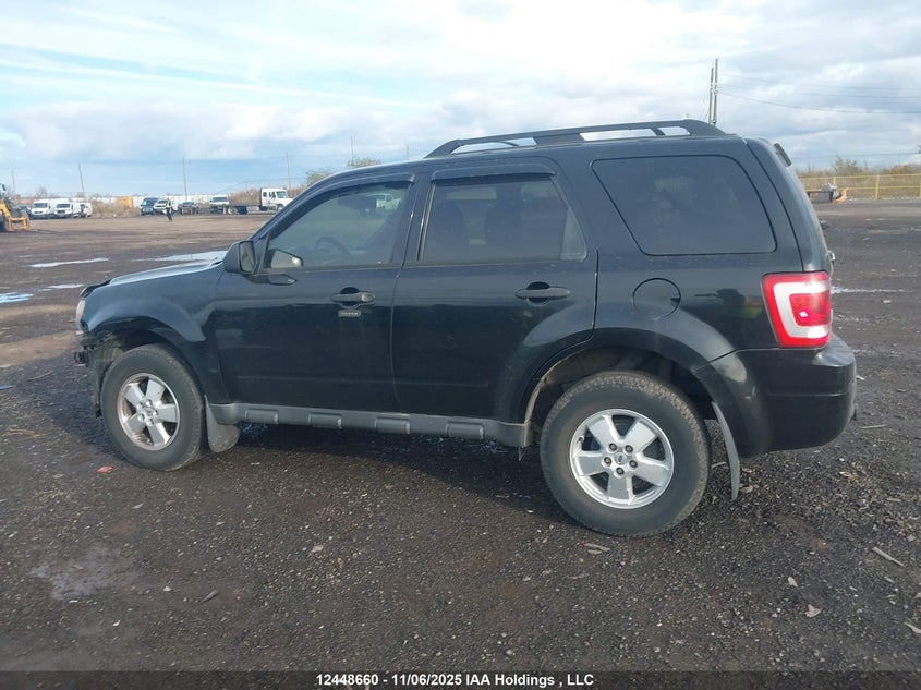 1FMCU0DG3AKC38936 2010 FORD ESCAPE photo no. 14