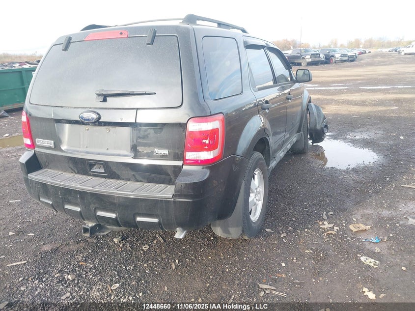 1FMCU0DG3AKC38936 2010 FORD ESCAPE photo no. 4