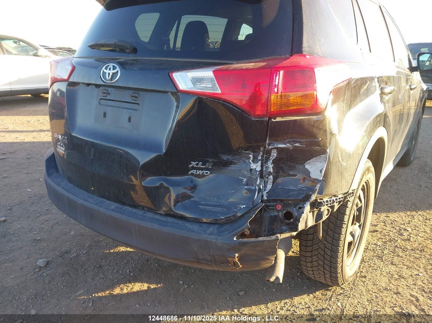 2T3RFREV5FW375031 2015 TOYOTA RAV 4 photo no. 12