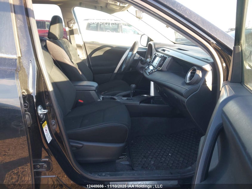 2T3RFREV5FW375031 2015 TOYOTA RAV 4 photo no. 5