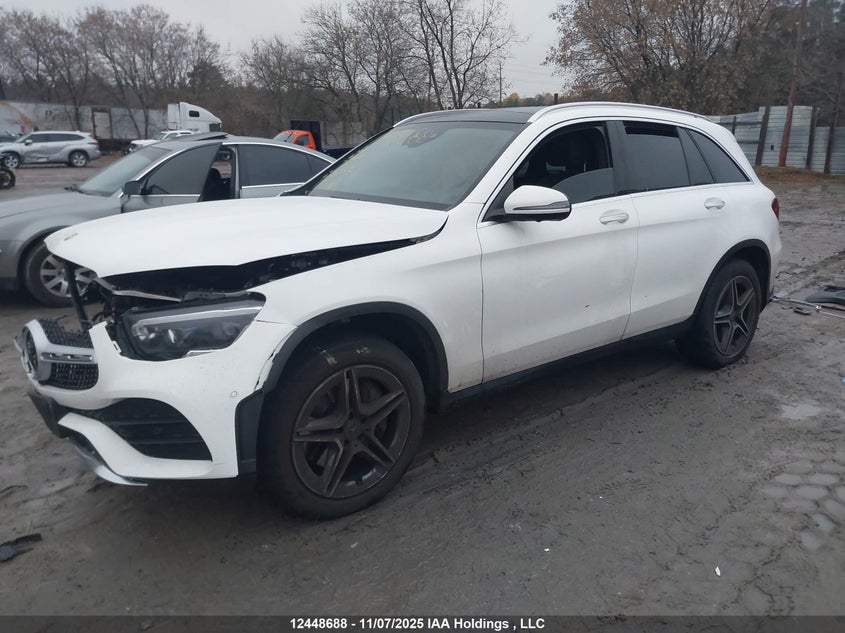 WDC0G8EB2LV216115 2020 MERCEDES-BENZ GLC photo no. 2