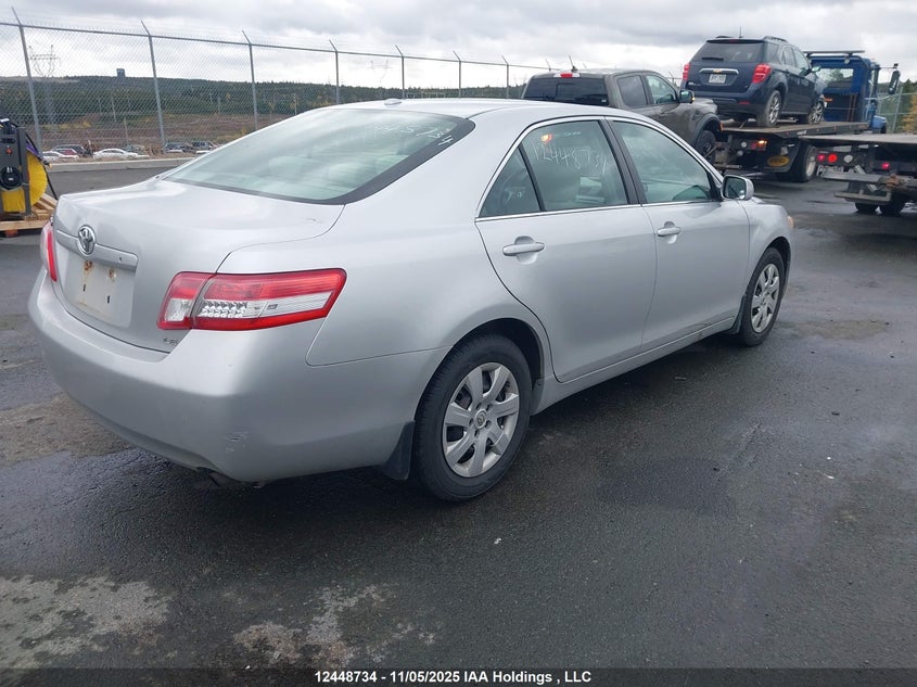 4T1BF3EK5BU180005 2011 TOYOTA CAMRY photo no. 4