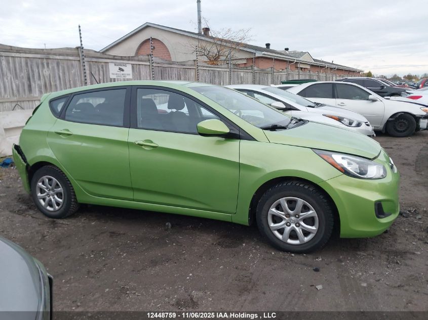 2013 Hyundai Accent Gls/Gs VIN: KMHCT5AE4DU125640 Lot: 12448759