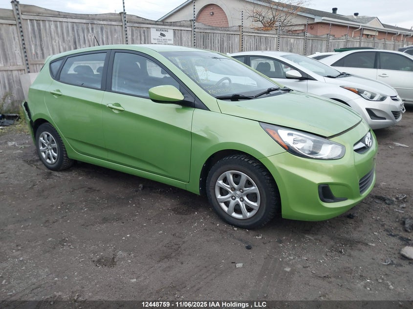 KMHCT5AE4DU125640 2013 Hyundai Accent Gls/Gs auction photo 1
