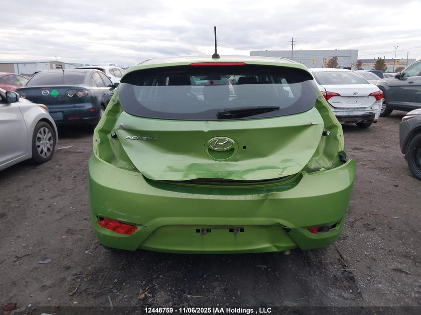 2013 Hyundai Accent Gls/Gs VIN: KMHCT5AE4DU125640 Lot: 12448759