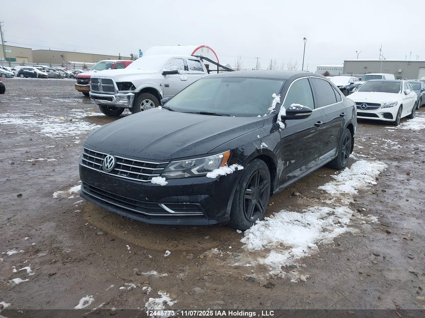 1VWAT7A33HC065719 2017 VOLKSWAGEN PASSAT photo no. 2