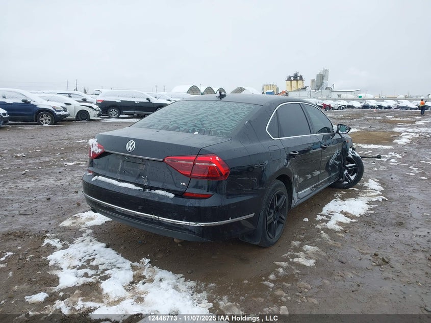 1VWAT7A33HC065719 2017 VOLKSWAGEN PASSAT photo no. 4