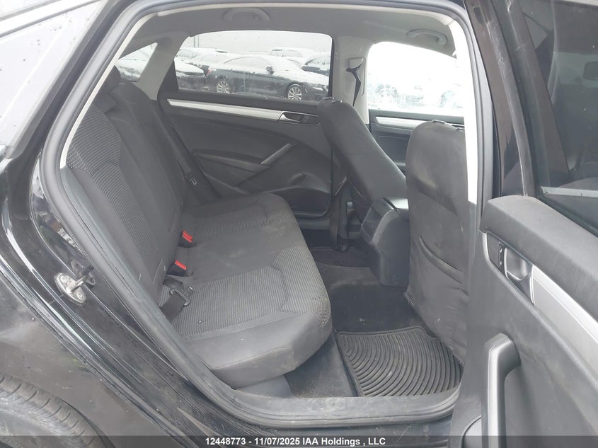 1VWAT7A33HC065719 2017 VOLKSWAGEN PASSAT photo no. 8