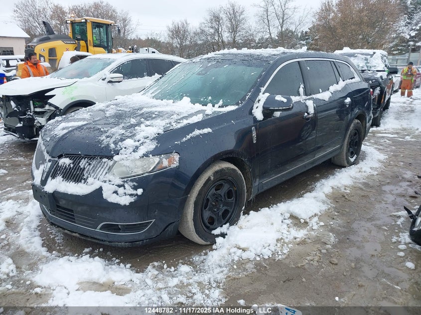 2LMHJ5AT4DBL54971 2013 LINCOLN MKT photo no. 2