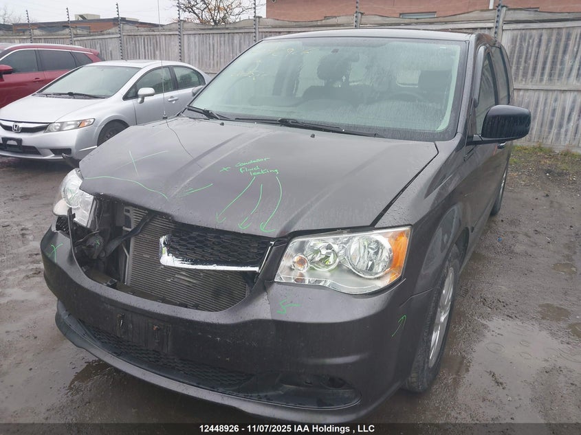 2C4RDGBGXHR802586 2017 DODGE CARAVAN photo no. 2