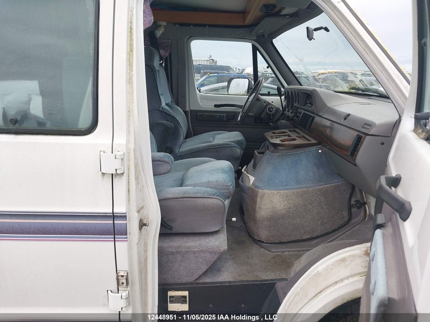 2B6KB31Y1TK182436 1996 DODGE RAM VAN photo no. 5