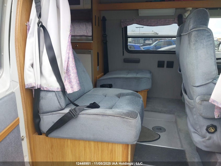 2B6KB31Y1TK182436 1996 DODGE RAM VAN photo no. 8