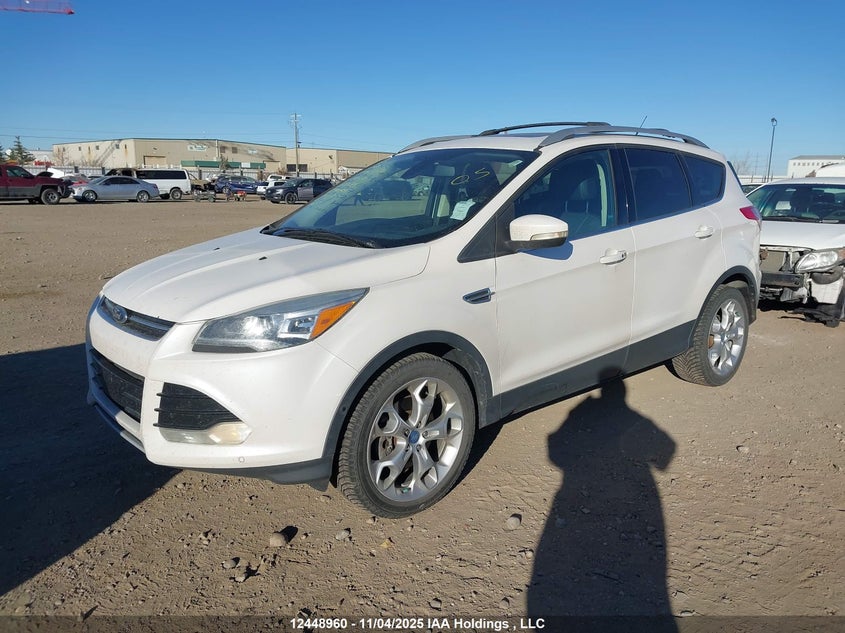 1FMCU9J95DUB73770 2013 FORD ESCAPE photo no. 2