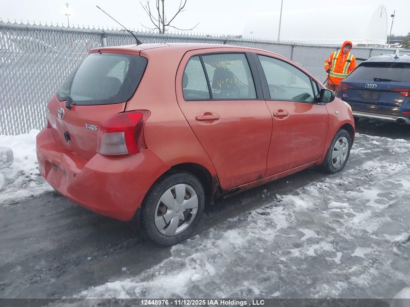 JTDKT923965015409 2006 TOYOTA YARIS photo no. 4