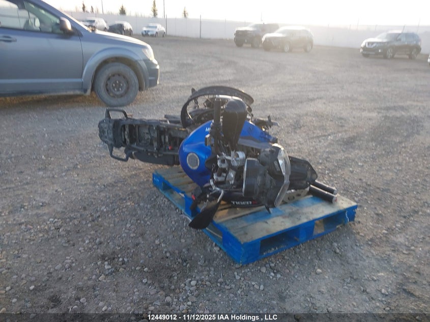 SMTE07BF7FT701322 2015   photo no. 5