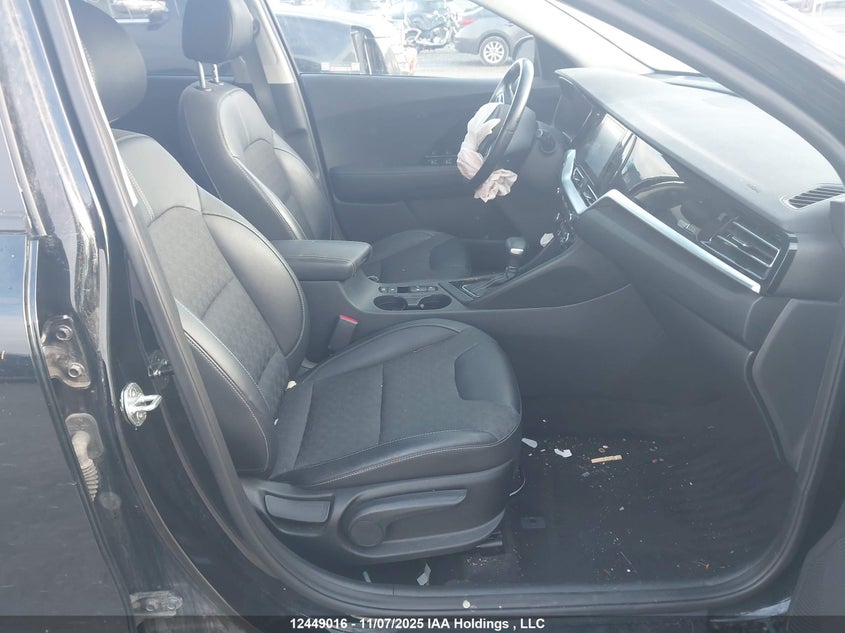 KNDCC3LCXL5424983 2020 KIA NIRO photo no. 5