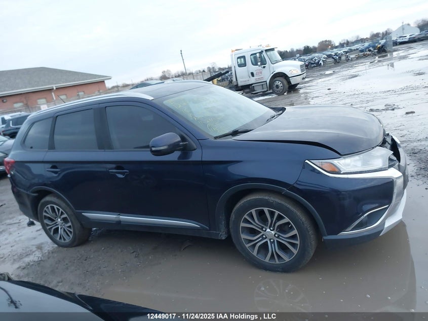 2016 Mitsubishi Outlander Es VIN: JA4AZ2A31GZ611878 Lot: 12449017