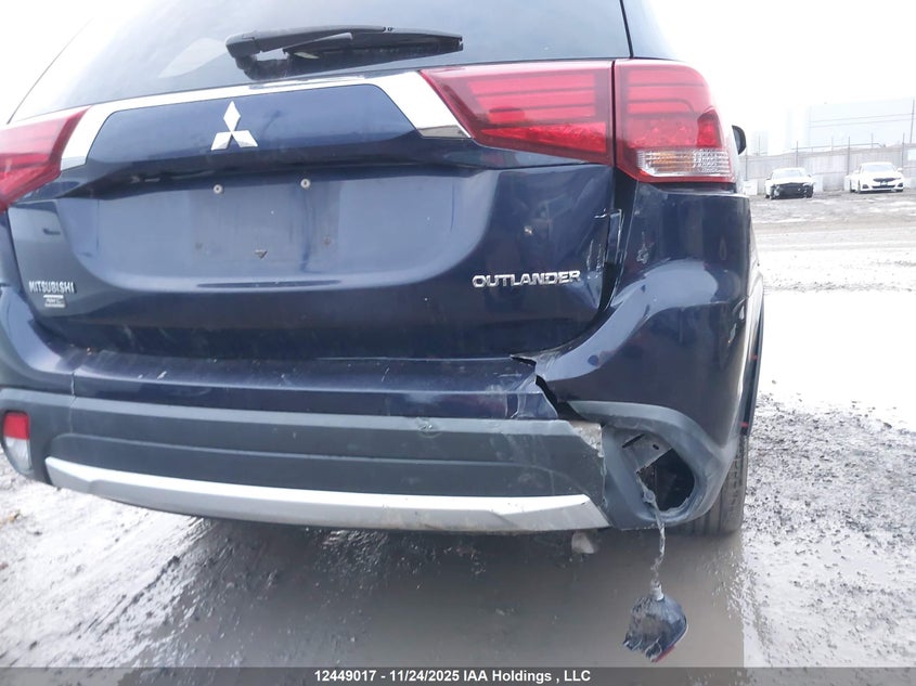 2016 Mitsubishi Outlander Es VIN: JA4AZ2A31GZ611878 Lot: 12449017