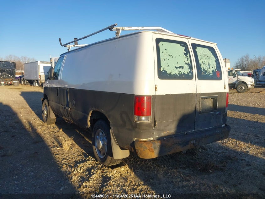 1FTNE2EW5ADA73620 2010 FORD ECONOLINE photo no. 3