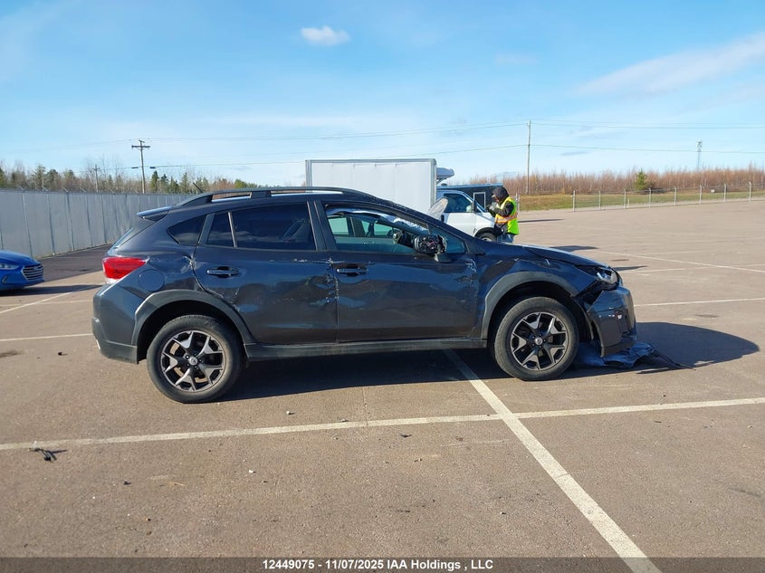 JF2GTAAC4JH234425 2018 SUBARU XV photo no. 13