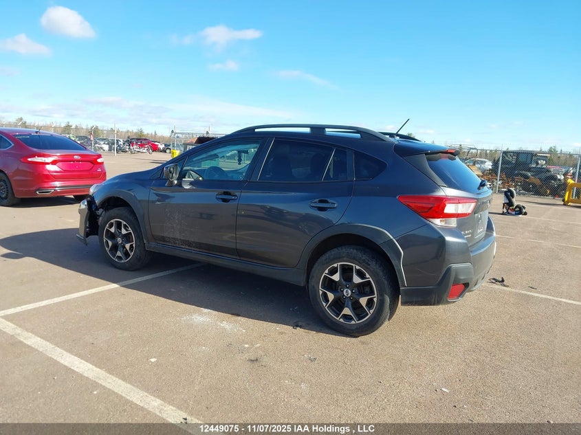 JF2GTAAC4JH234425 2018 SUBARU XV photo no. 3