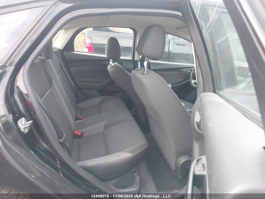 1FAHP3F23CL306059 2012 FORD FOCUS photo no. 8