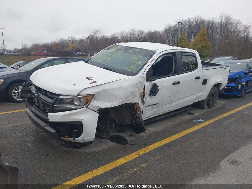 1GCGTDENXM1157794 2021 CHEVROLET COLORADO photo no. 2
