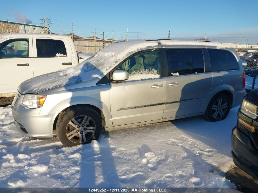 2011 Chrysler Town & Country Touring VIN: 2A4RR5DGXBR723083 Lot: 12449252