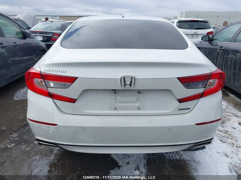 1HGCV1F9XJA800067 2018 HONDA ACCORD photo no. 17