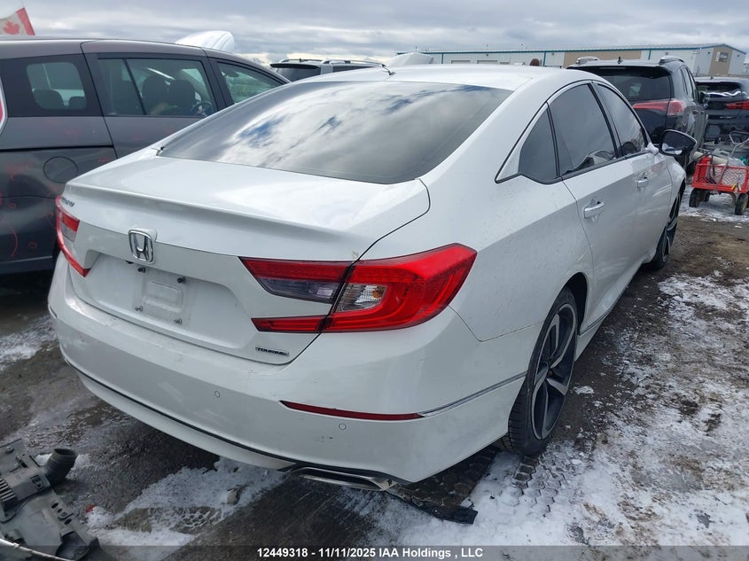 1HGCV1F9XJA800067 2018 HONDA ACCORD photo no. 4