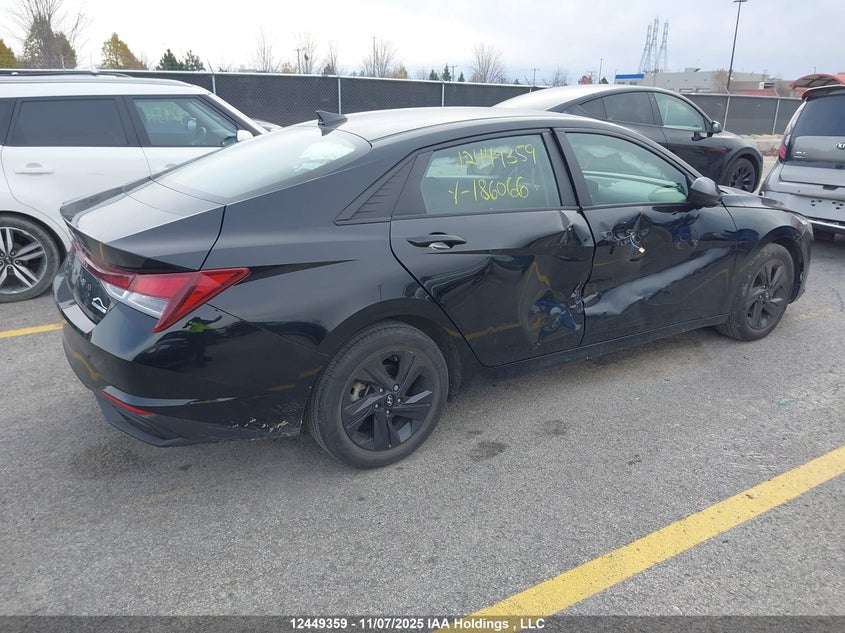 KMHLM4AG5MU186066 2021 HYUNDAI ELANTRA photo no. 4