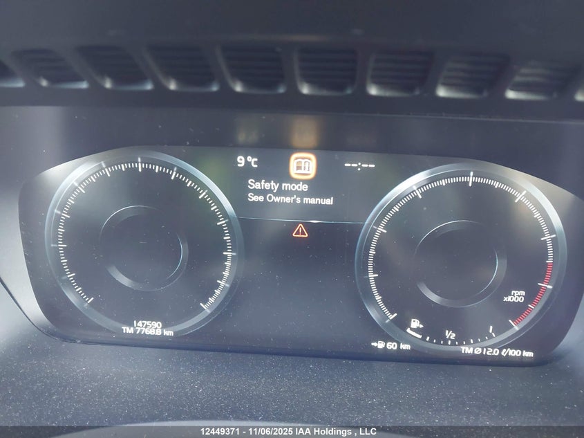 YV4A22PL2K1470860 2019 VOLVO XC90 photo no. 7