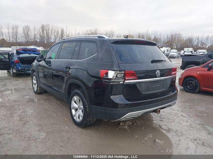 1V2HR2CA0JC513501 2018 VOLKSWAGEN ATLAS photo no. 3
