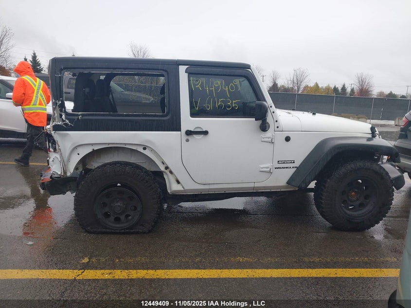 1C4AJWAGXHL611535 2017 JEEP WRANGLER photo no. 13