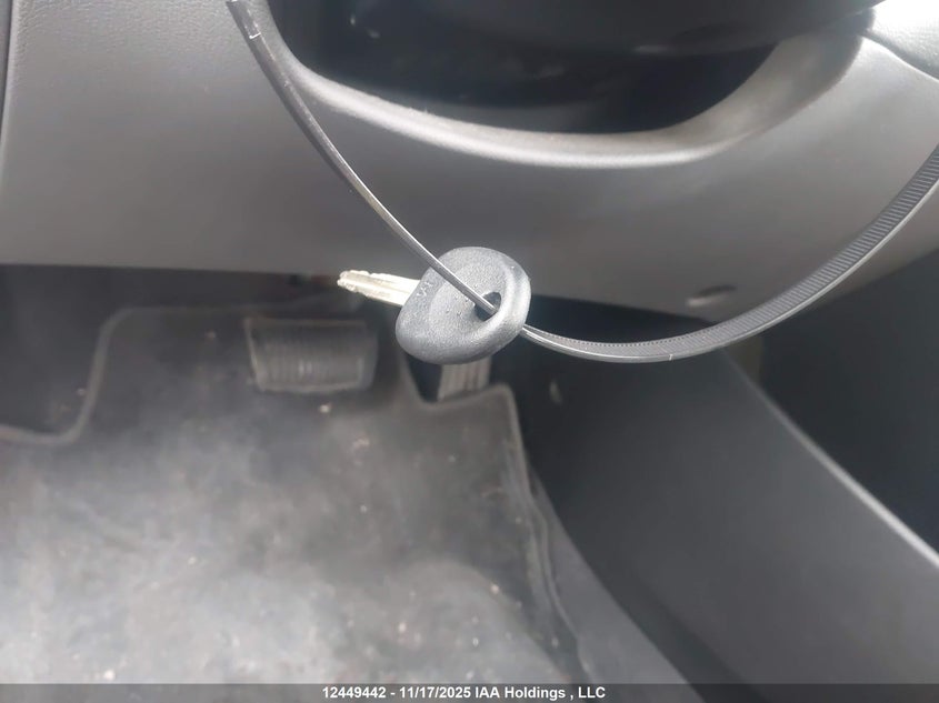 5NPDH4AEXDH319359 2013 HYUNDAI ELANTRA photo no. 11
