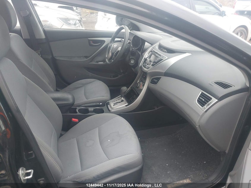 5NPDH4AEXDH319359 2013 HYUNDAI ELANTRA photo no. 5